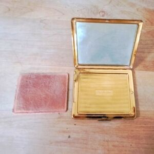 Vintage Gold Trifold Elgin American Compact